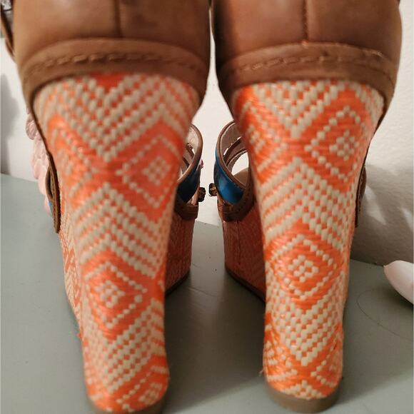 ALDO woman's colorful platform wedge sandal size 8.5 US/ 39 EUR - Picture 3 of 6